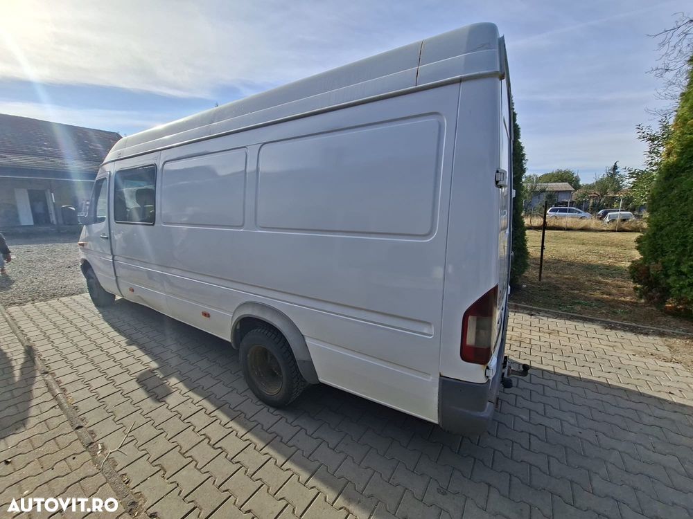 Mercedes-Benz Sprinter - 3