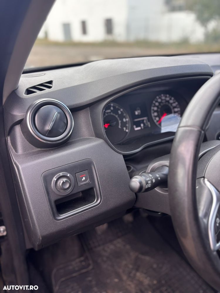 Dacia Duster TCe 150 GPF Comfort - 10