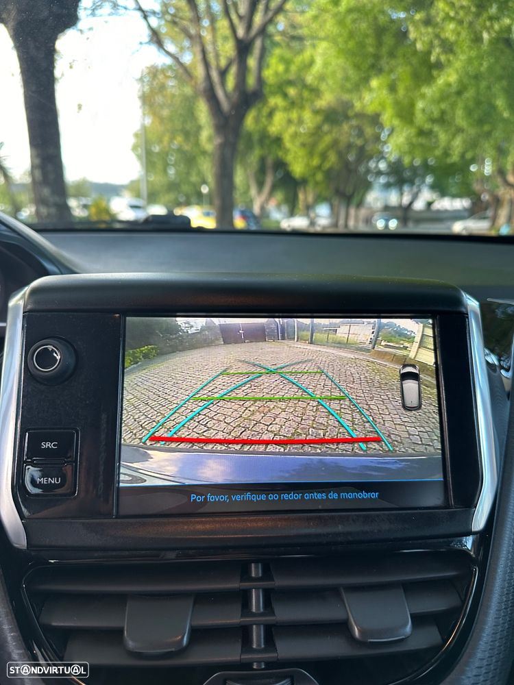 Peugeot 208 1.2 PureTech Style - 30