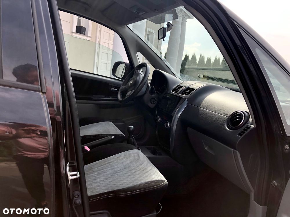 Suzuki SX4 1.6 VVT 4x2 Comfort - 11