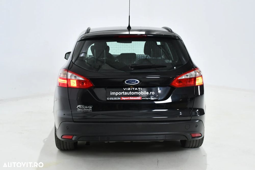 Ford Focus Turnier 1.6 TDCi DPF Titanium - 11
