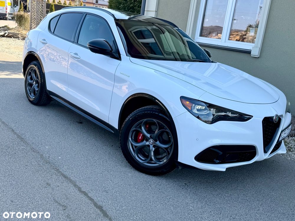 Alfa Romeo Stelvio 2.0 Turbo 16V AT8-Q4 Veloce - 5