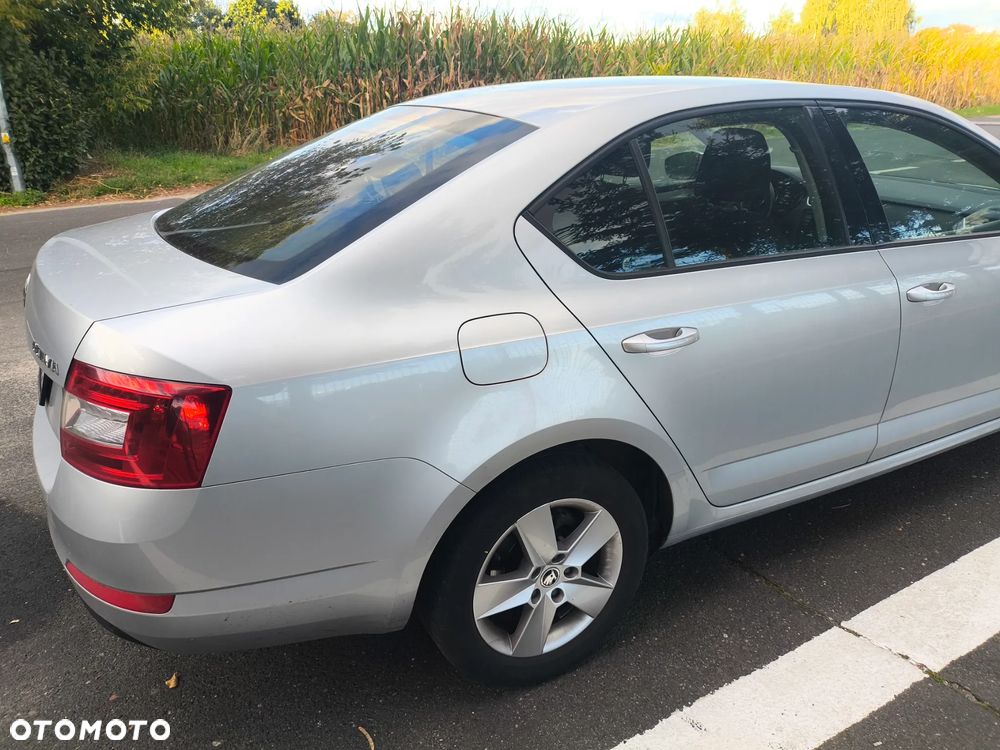 Skoda Octavia 1.6 TDI Ambition - 16