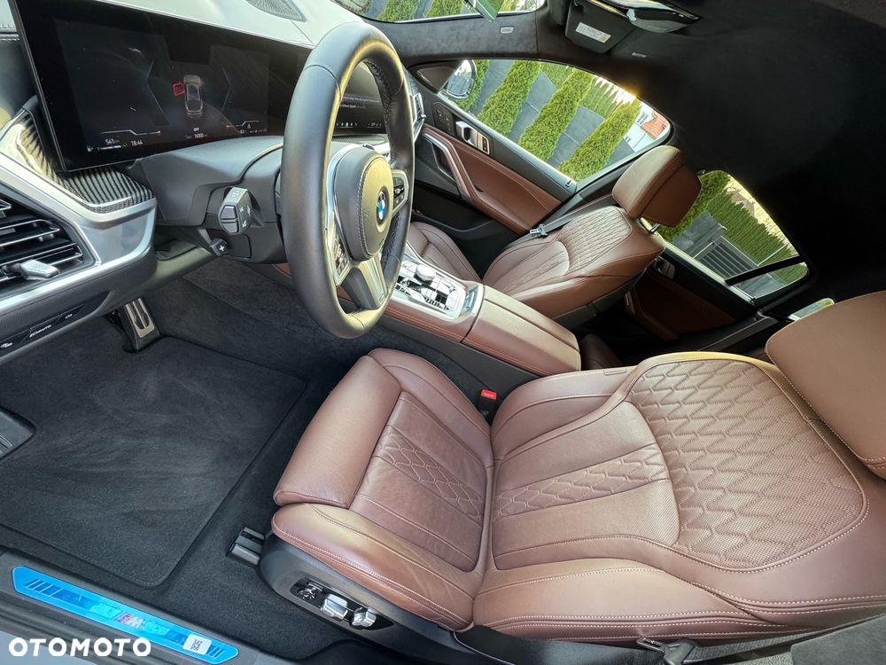 BMW X6 xDrive40i - 14