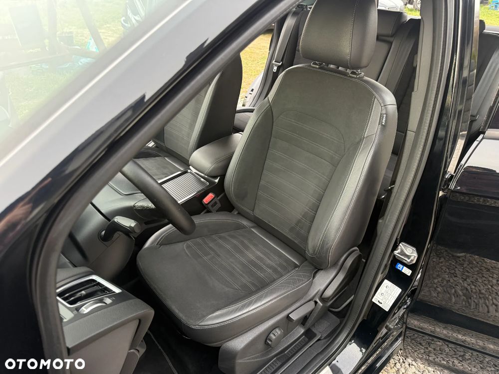 Ford Kuga 2.0 TDCi 4x2 ST-Line - 27