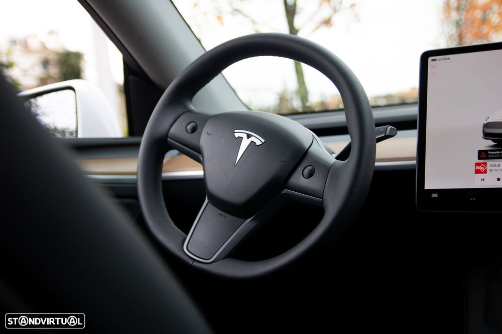 Tesla Model Y RWD - 27