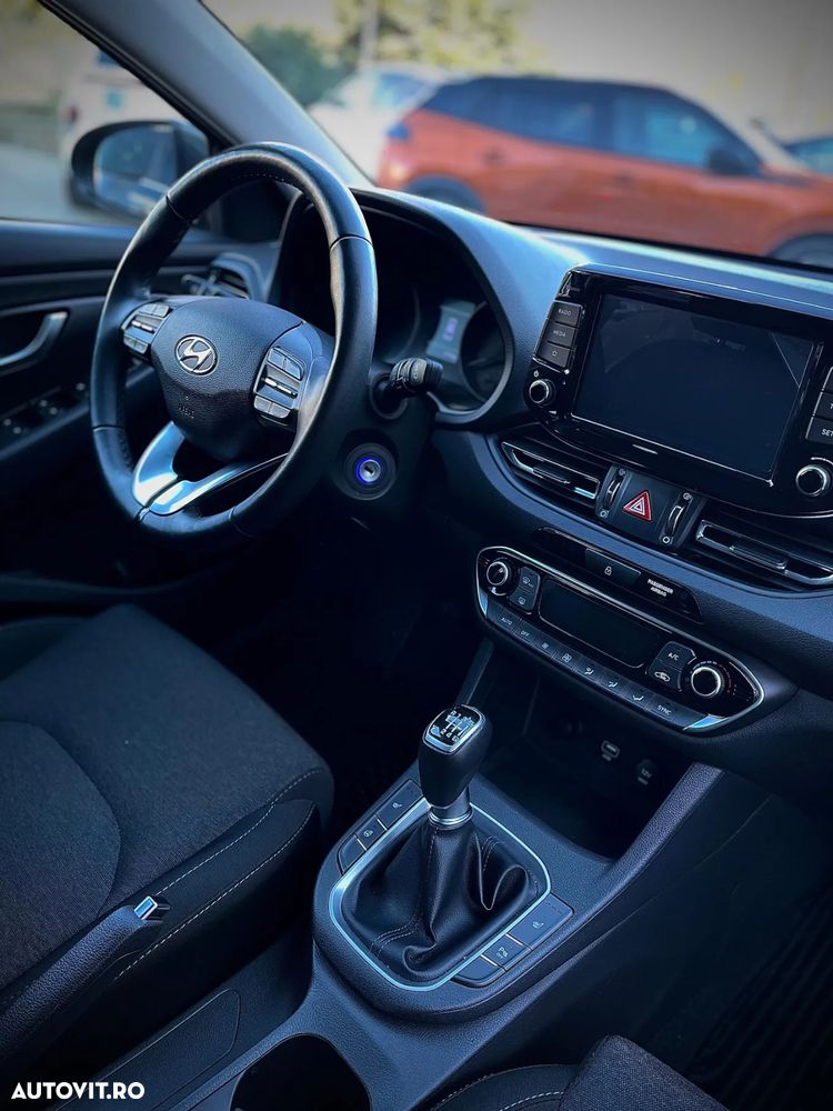 Hyundai i30 1.5 110CP 5DR M/T Highway - 10