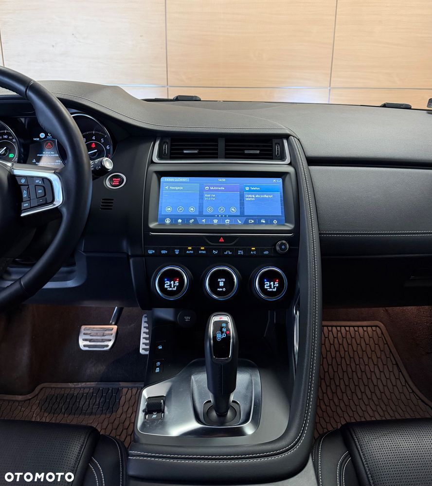Jaguar E-Pace 2.0 i4P AWD R-Dynamic - 17