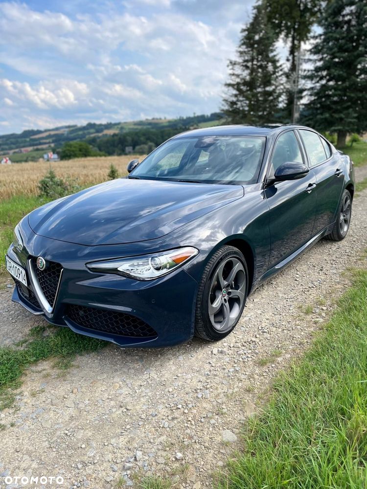 Alfa Romeo Giulia - 4
