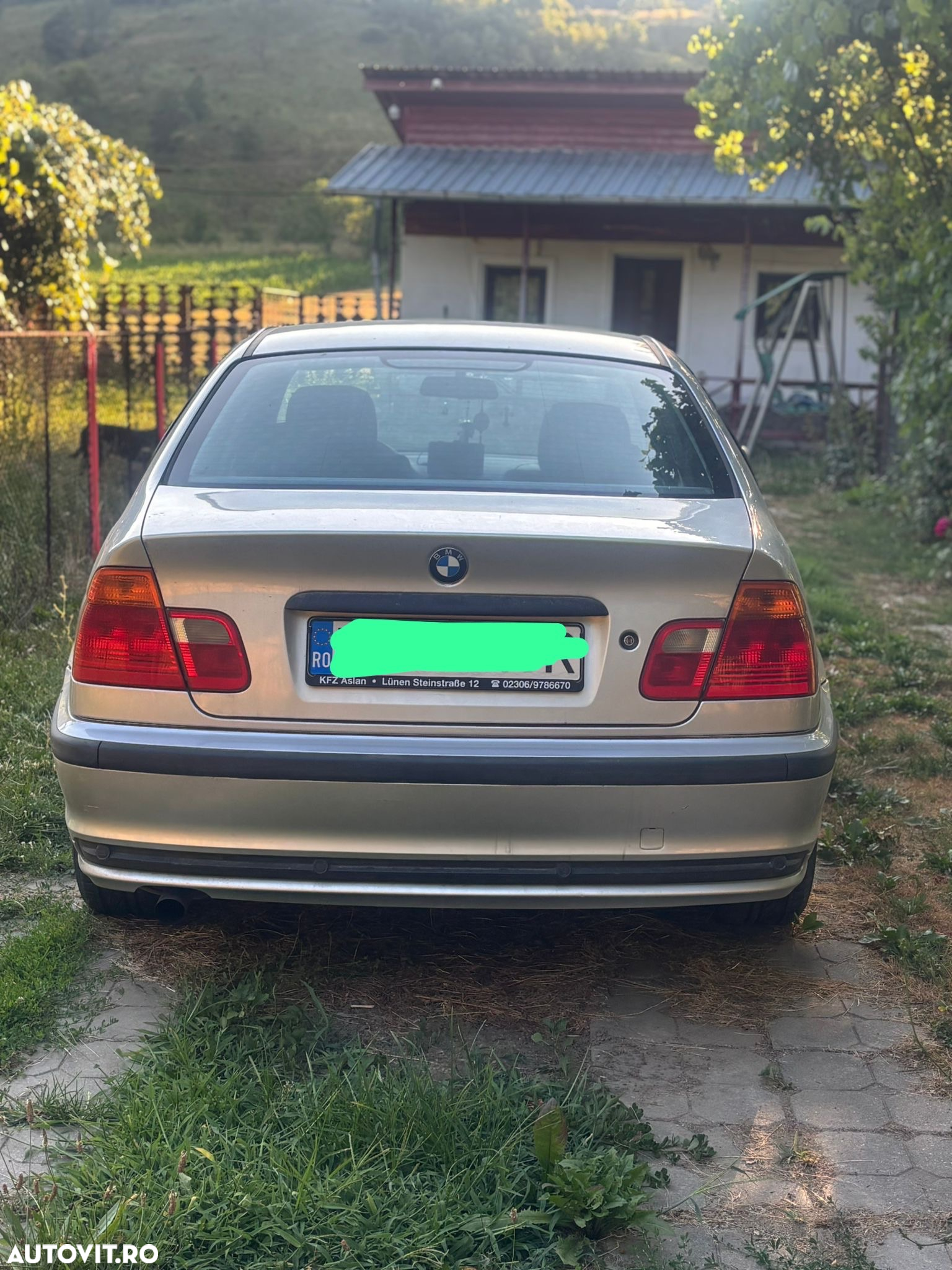 BMW Seria 3 318i - 6