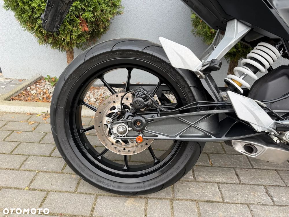KTM Duke - 16