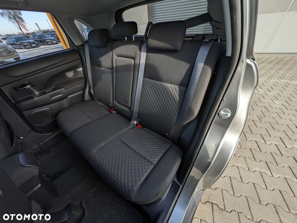 Mitsubishi ASX 1.8 DI-D 2WD Instyle - 37