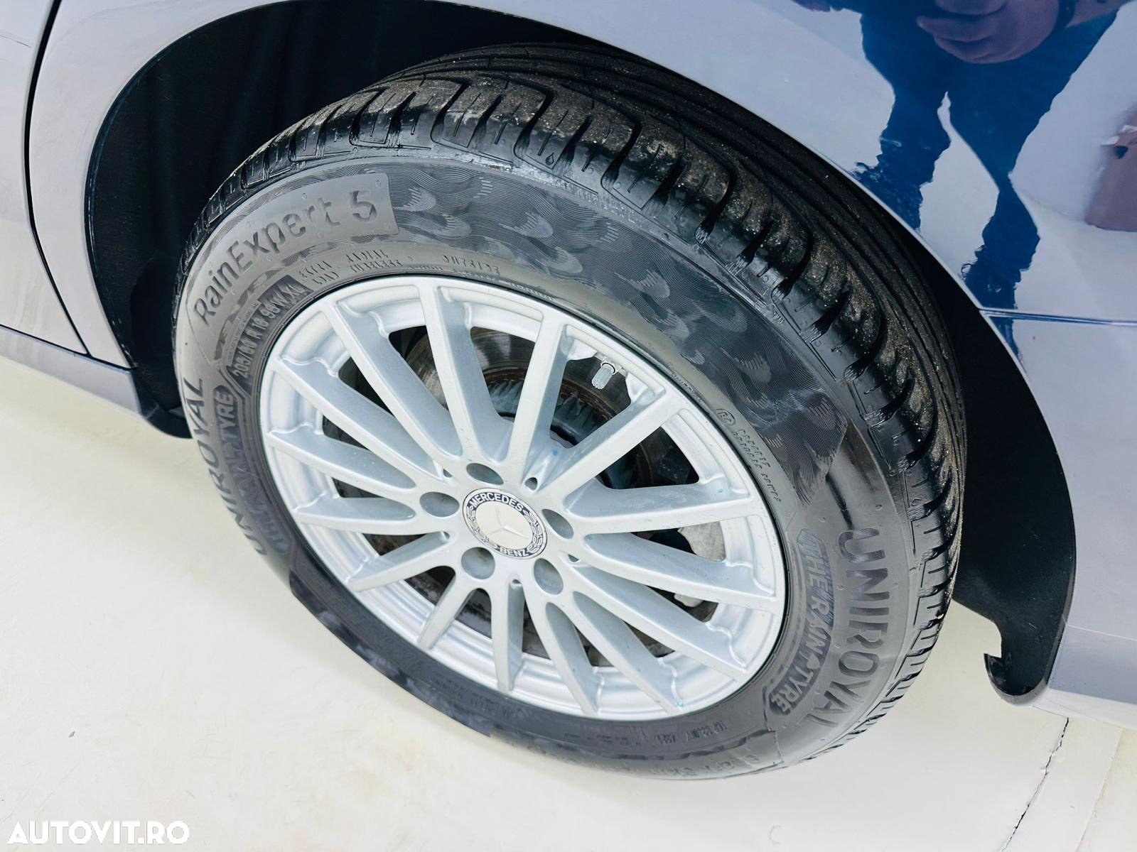 Mercedes-Benz C - 19