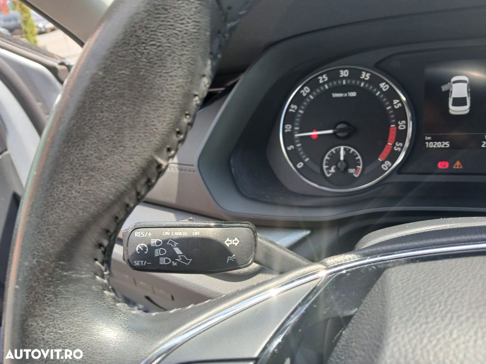 Skoda Octavia 2.0 TDI Style - 9