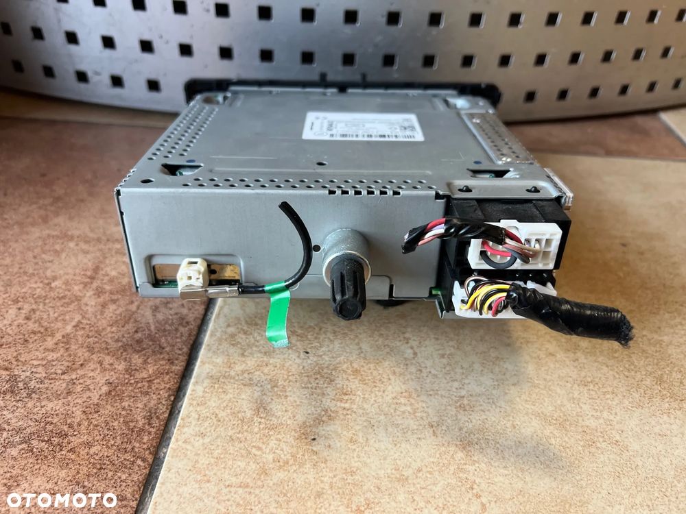 RADIO WYŚWIETLACZ RENAULT KANGOO II III LIFT 281152808R - 2