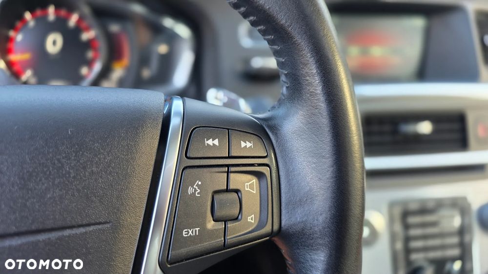 Volvo S60 T5 Drive-E Dynamic Edition (Momentum) - 20