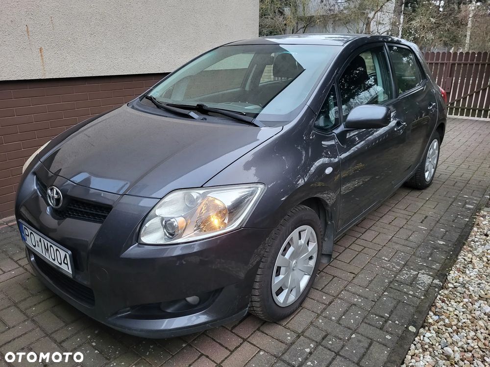 Toyota Auris - 1
