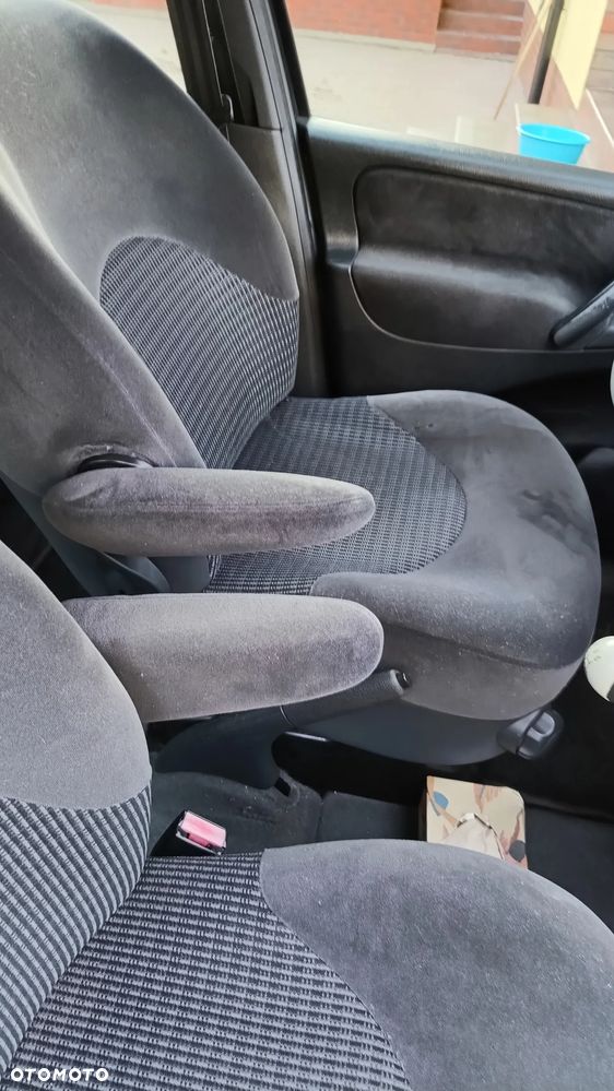 Citroën Xsara Picasso 1.6 HDI SX - 9