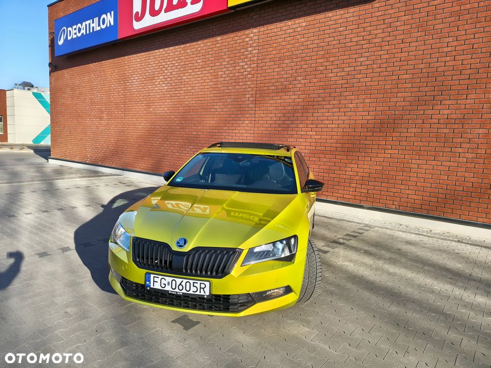 Skoda Superb 2.0 TDI Sportline - 1