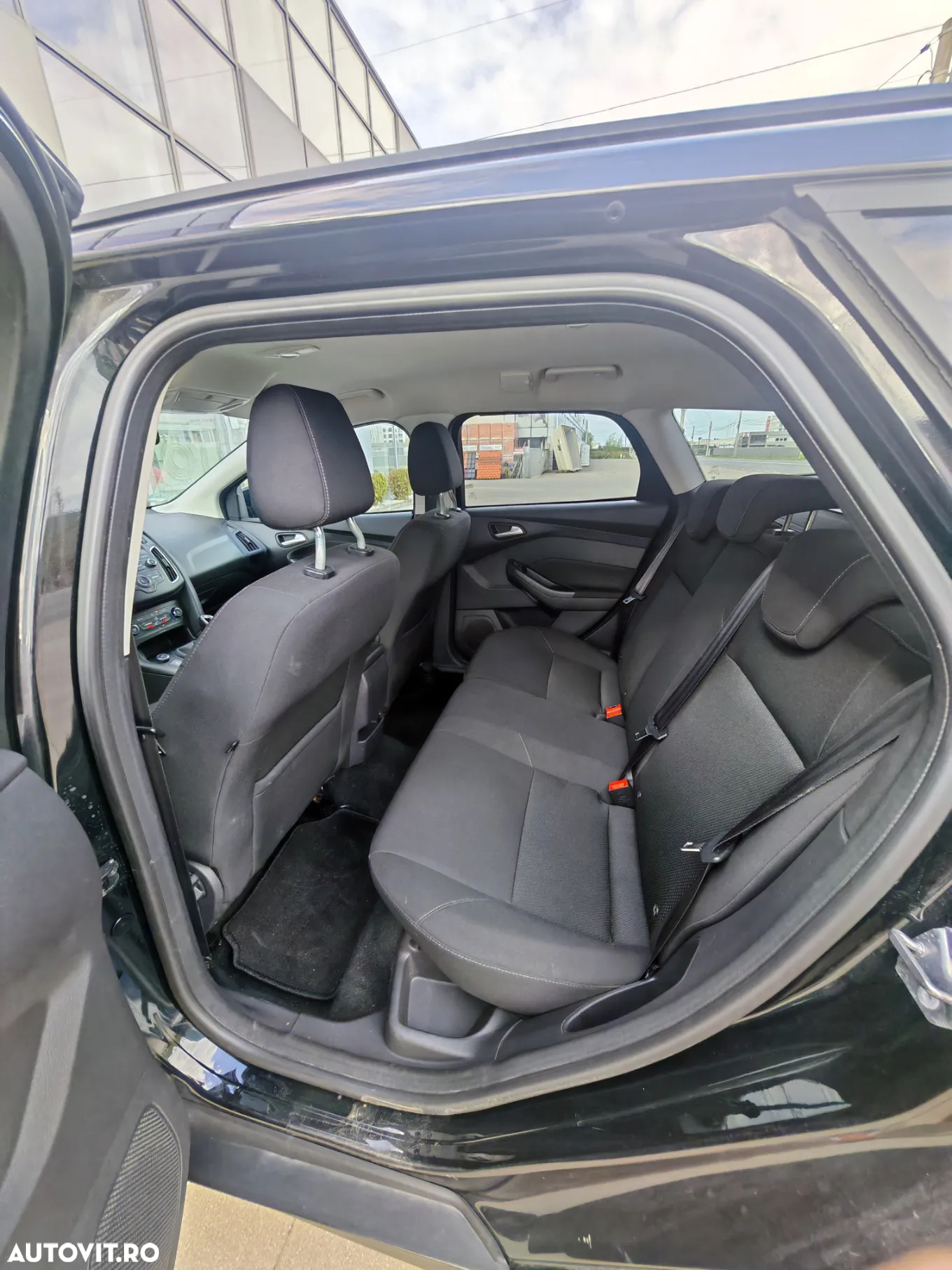 Ford Focus 1.5 TDCi DPF Start-Stopp-System Business - 12