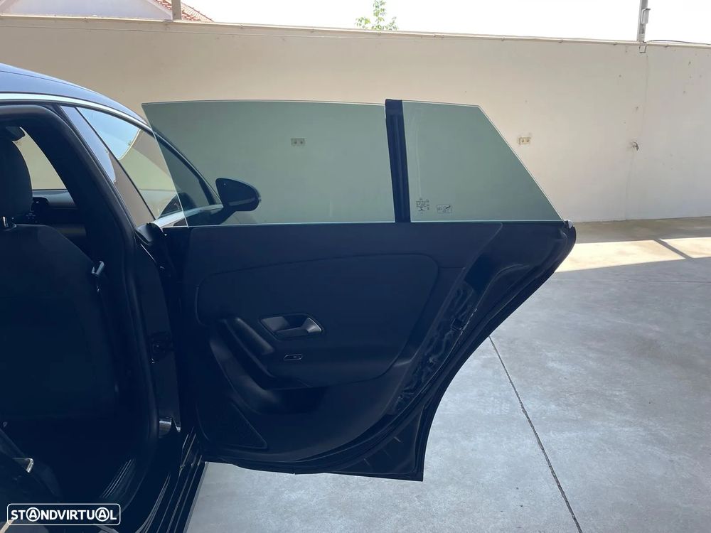 Mercedes-Benz CLA 180 d Shooting Brake Progressive Aut. - 36