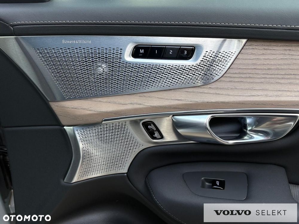 Volvo XC 90 - 21
