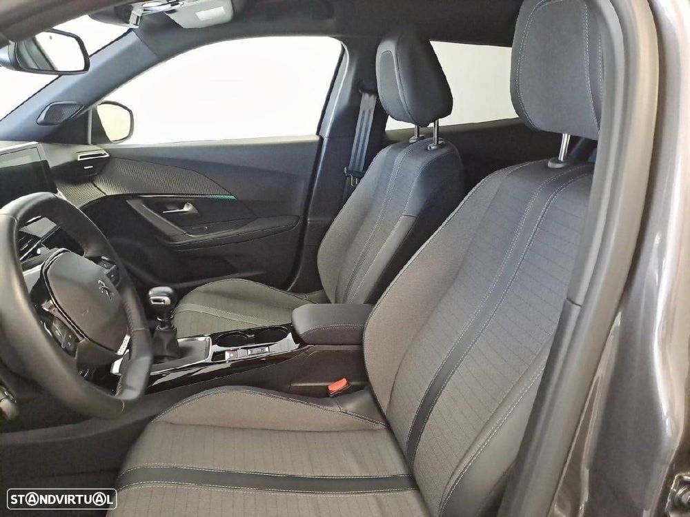 Peugeot 2008 1.2 Allure - 9