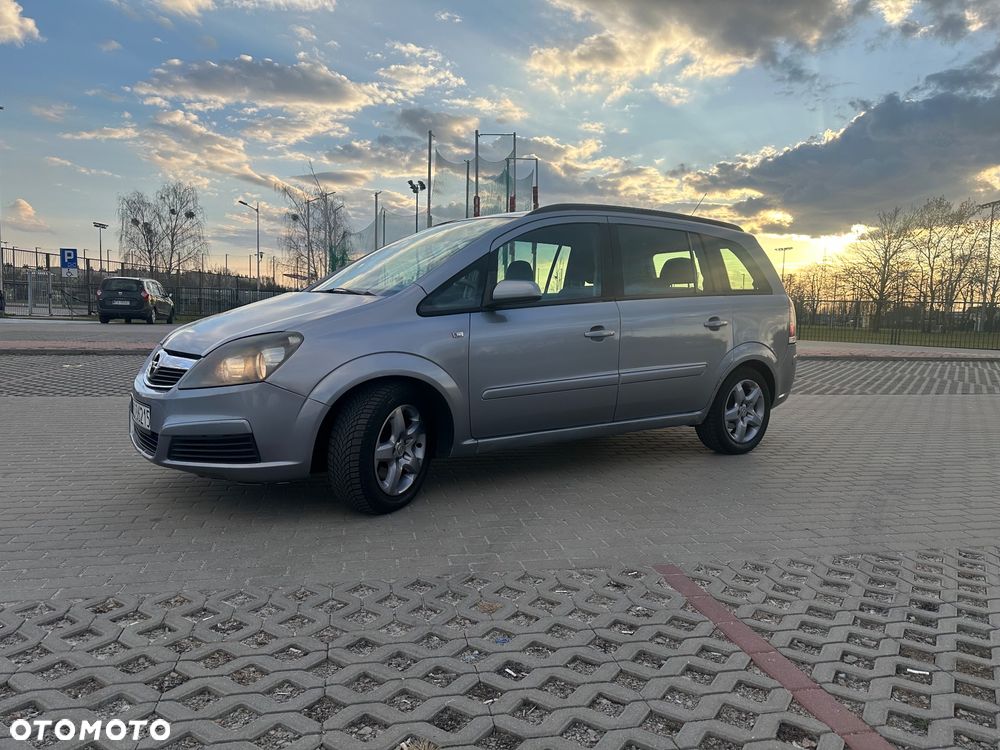 Opel Zafira 1.9 CDTI - 14
