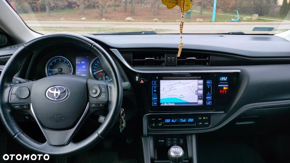 Toyota Corolla 1.6 Comfort - 8