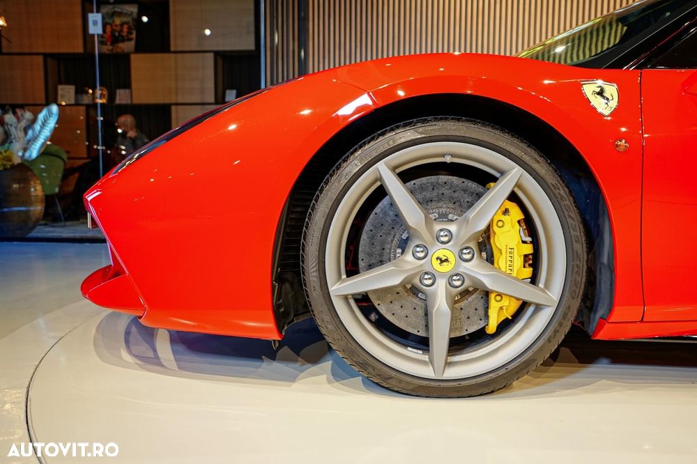 Ferrari 488 GTB - 35