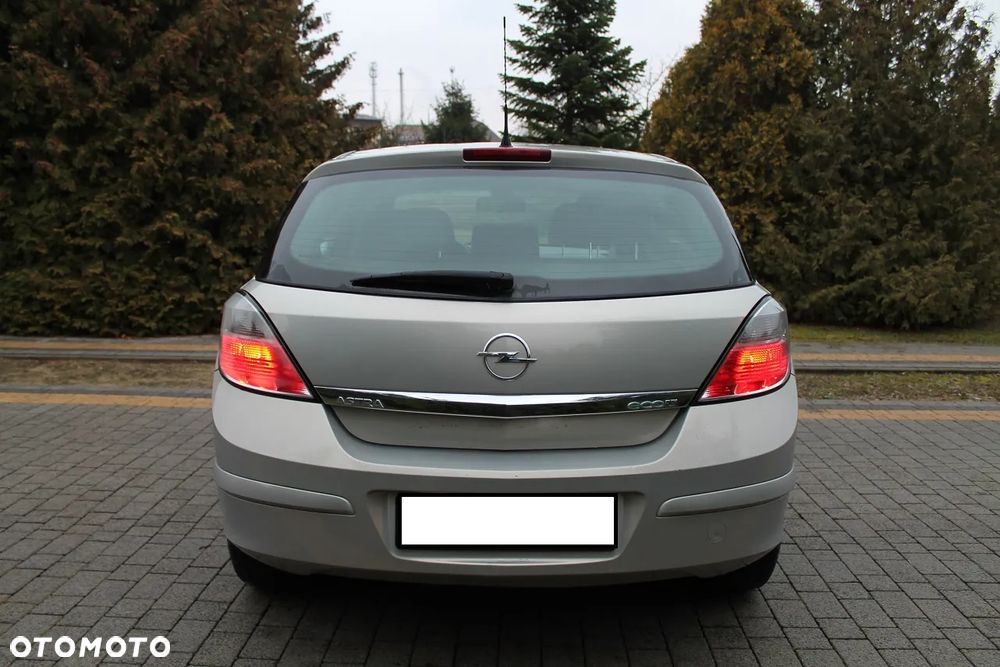 Opel Astra 1.7 CDTI DPF Innovation 110 Jahre - 15