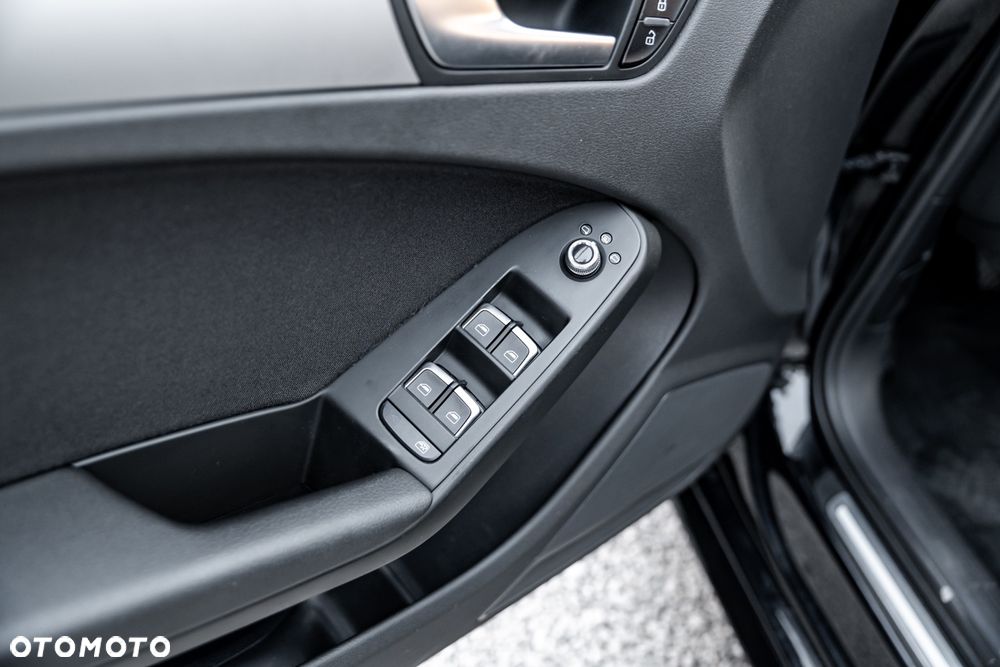 Audi A4 Avant 2.0 TFSI quattro S line Sportpaket - 15