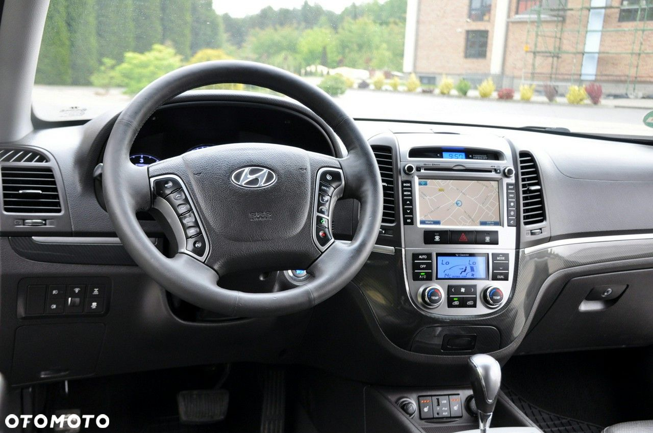 Hyundai Santa Fe - 30