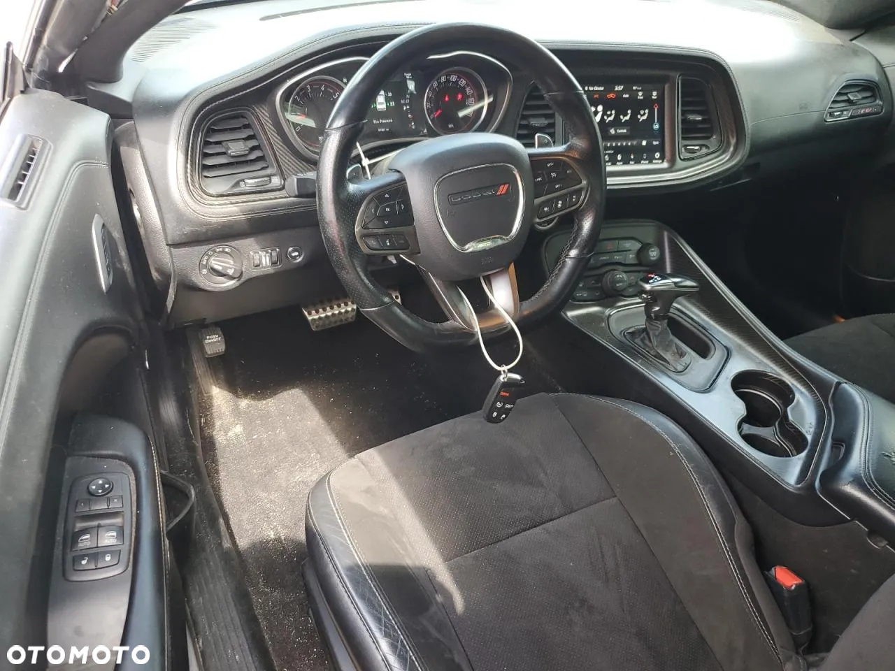 Dodge Challenger 6.4 Scat Pack - 4