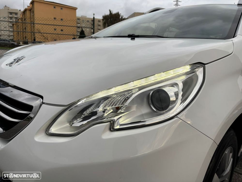 Peugeot 2008 PureTech 110 Stop&Start Allure - 17