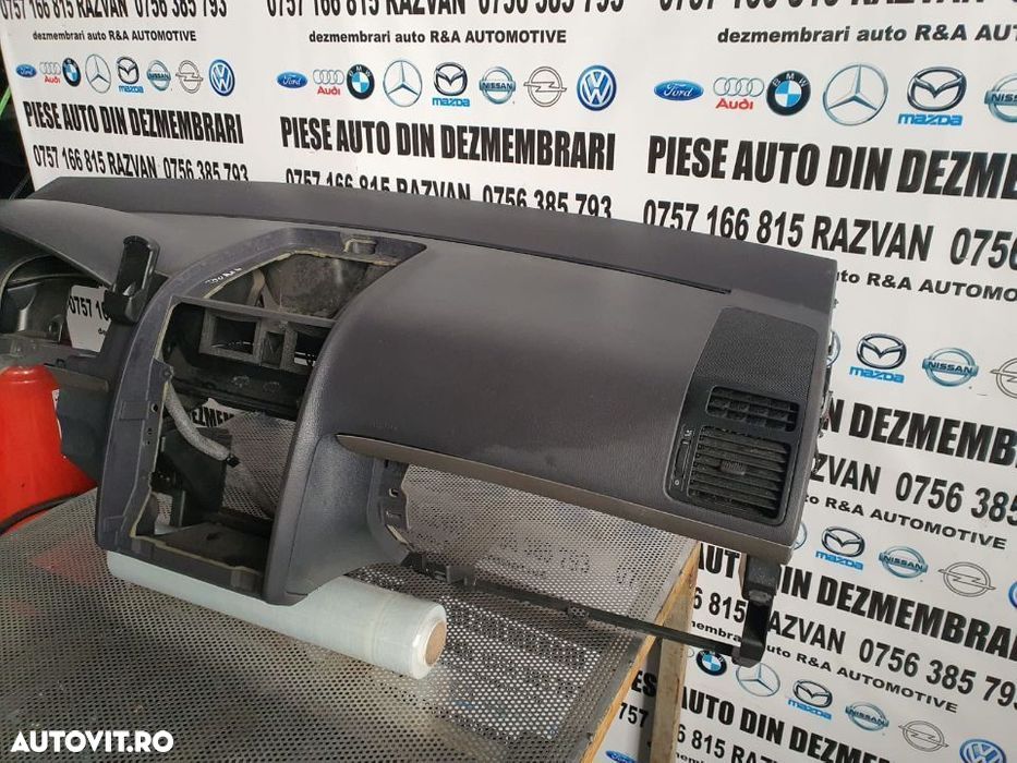 Plansa Bord VW Touran An 2003/2010 Volan Stanga Germania Plansa Bord VW Touran An 2003/2010 Volan S - 2