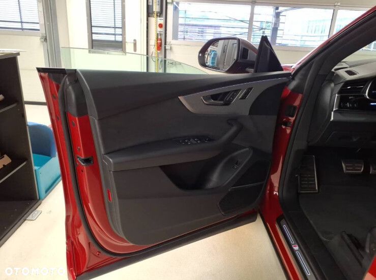 Audi SQ8 - 17