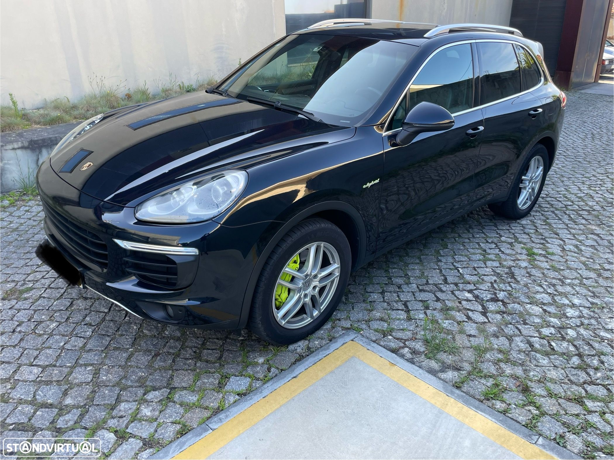 Porsche Cayenne S Hybrid - 1
