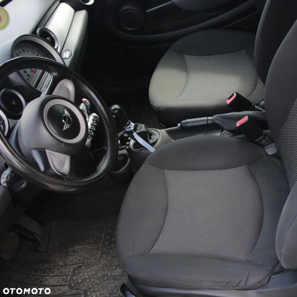 MINI Clubman Cooper - 11