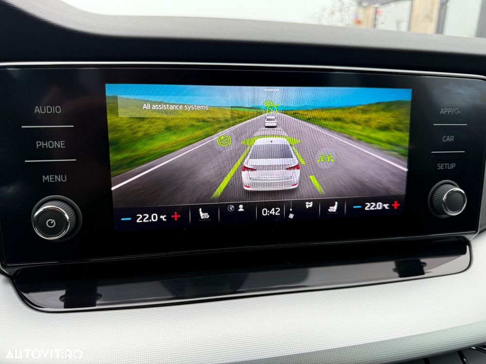 Skoda Octavia 2.0 TDI DSG Ambition - 31