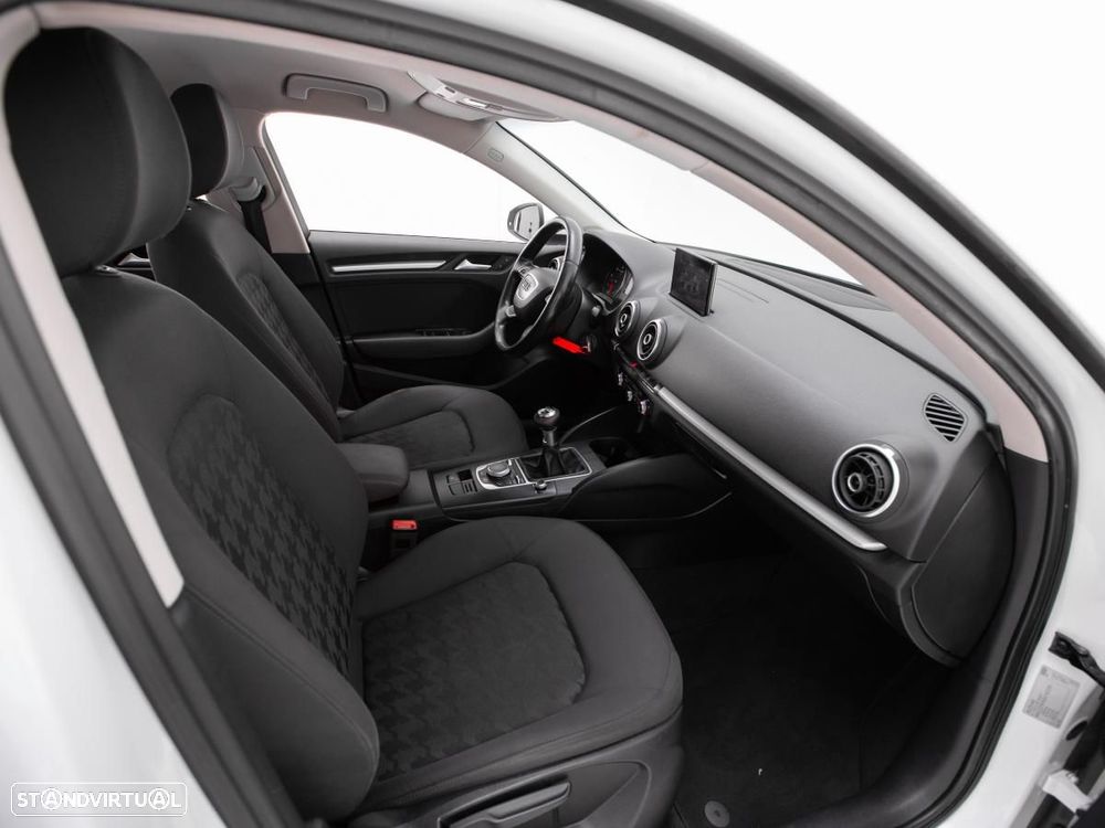 Audi A3 Sportback - 9