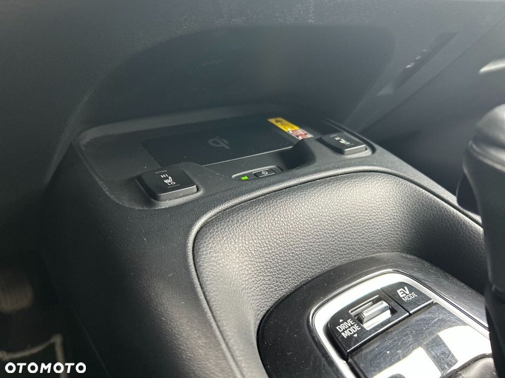 Toyota Corolla 1.8 Hybrid Comfort - 22