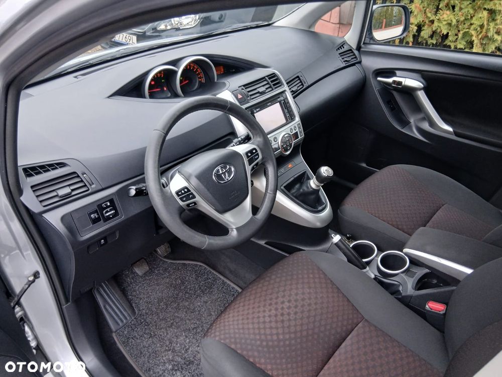 Toyota Verso 1.8 Executive - 18