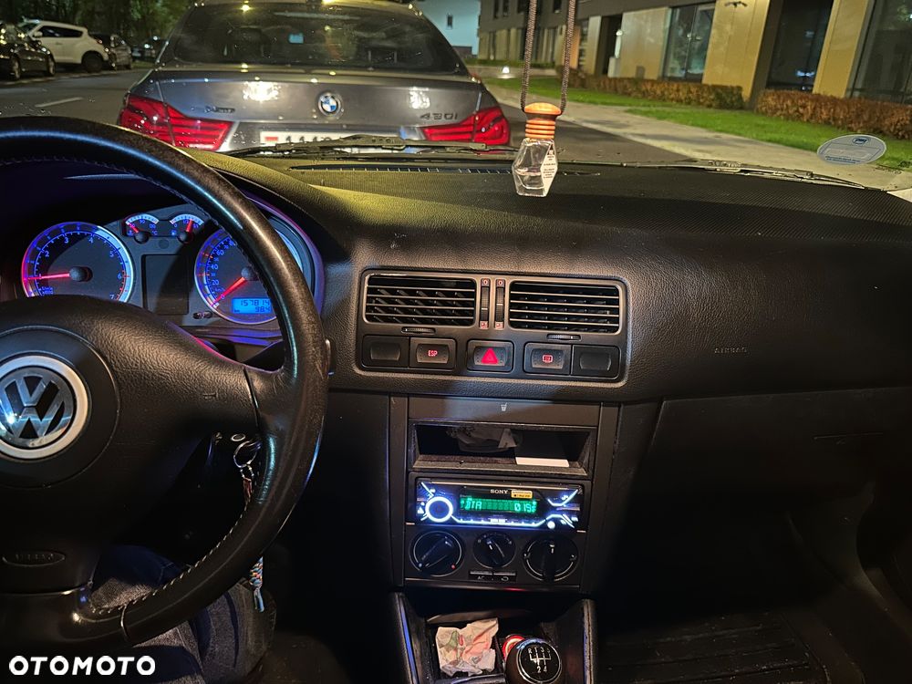 Volkswagen Bora 1.4 Basis - 10