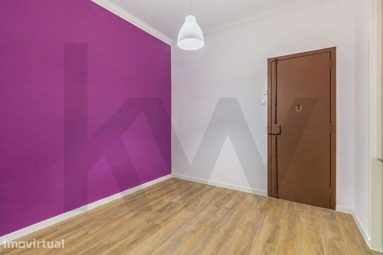 Apartamento com 7 assoalhadas com espaço exterior junto ao Saldanha - Grande imagem: 5/29