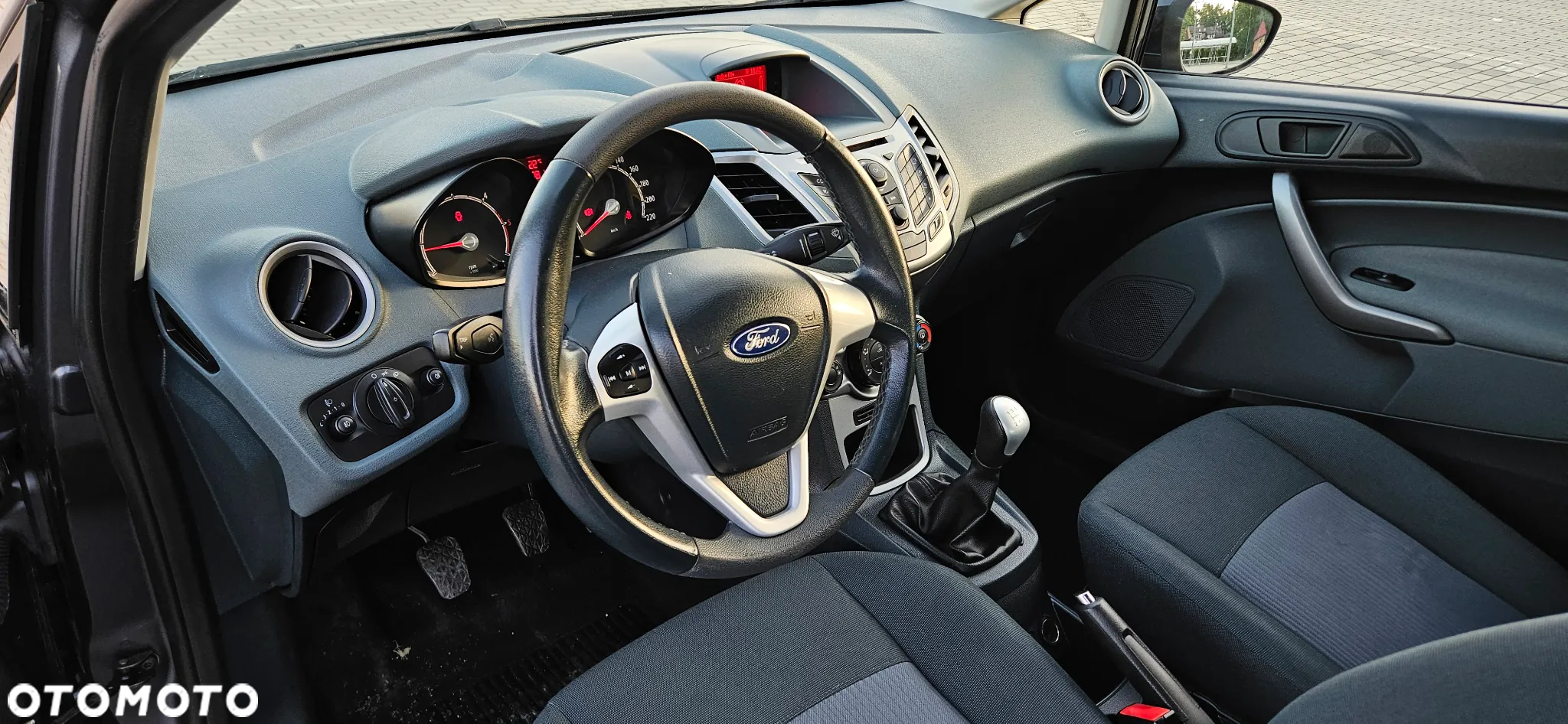Ford Fiesta 1.6 TDCi DPF Silver X plus - 6