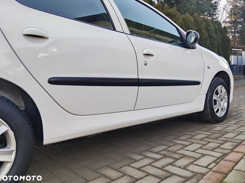 Peugeot 206 plus 75 - 13