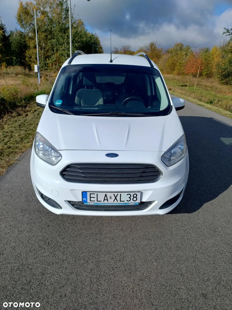 Ford Tourneo Courier 1.0 EcoBoost S&S Titanium - 2