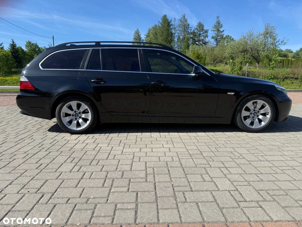 BMW Seria 5 525d Edition Exclusive - 4