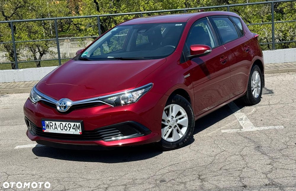 Toyota Auris Hybrid 135 Dynamic - 29